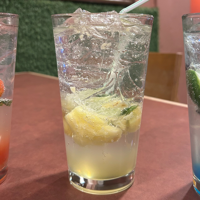 Pineapple Mojito.