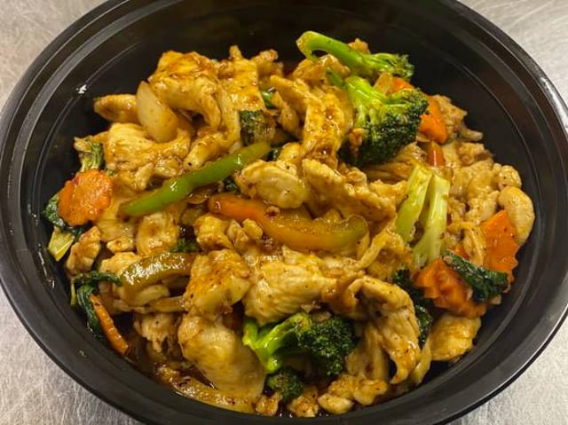 CR6. Fried Chicken in Pepper Sauce.