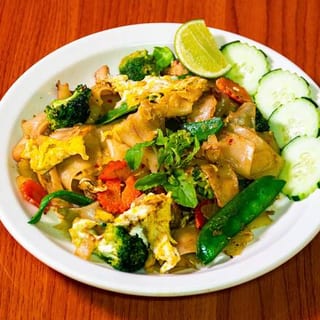 NO3. Drunken Noodles