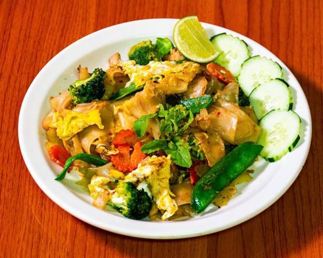 NO3. Drunken Noodles.